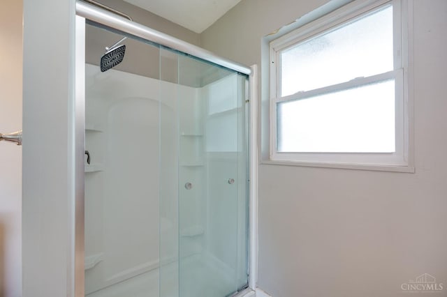 732 Central Ave, Carlisle, OH 45005 - bathroom with a stall shower