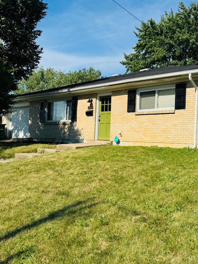 2422 Bluelark Dr, Colerain Twp, OH 45231 - photo 2