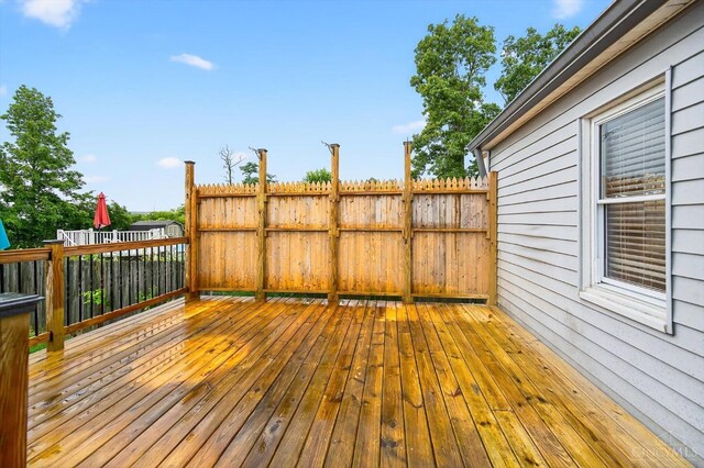 4644 Alpine Ave, Blue Ash, OH 45242 - view of deck