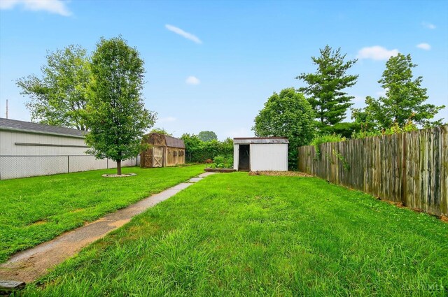4644 Alpine Ave, Blue Ash, OH 45242 - fenced yard with a shed