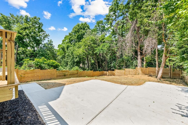 2241 Kemper Ln, Cincinnati, OH 45206 - fenced backyard with a patio