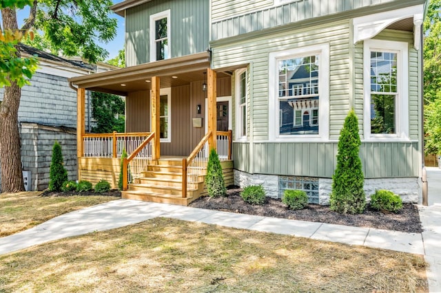 2241 Kemper Ln, Cincinnati, OH 45206 - view of front of house featuring covered porch