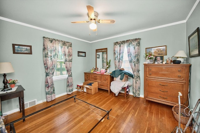 10410 Maria Ave, Springfield Twp, OH 45231 - bedroom featuring wood finished floors, crown molding, and a ceiling fan