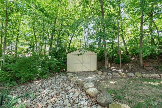 8668 Beckys Ridge Dr, Colerain Twp, OH 45251 - photo 23