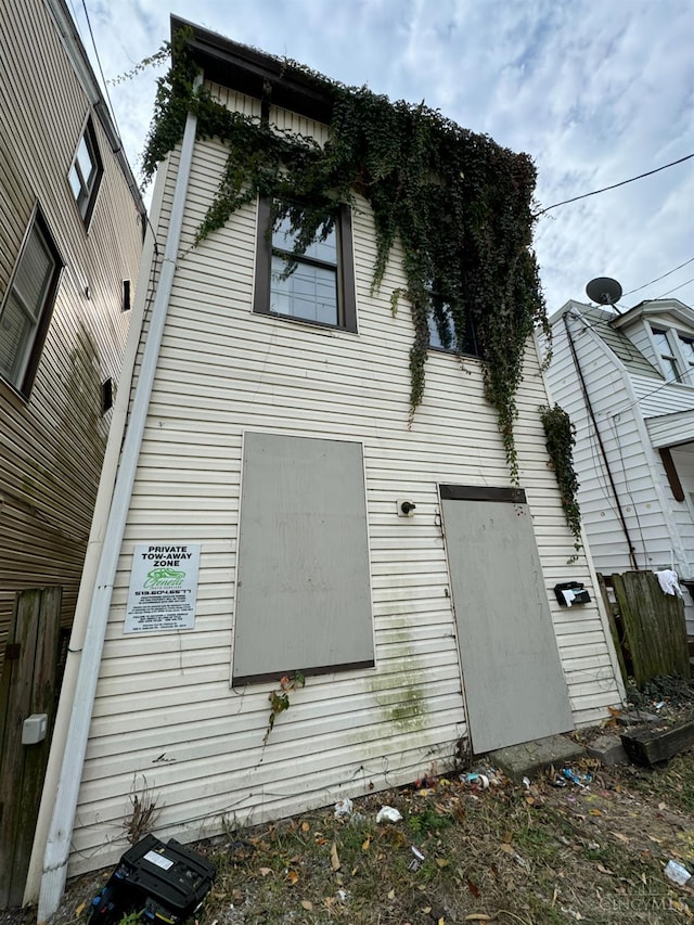 1717 Harrison Ave, Cincinnati, OH 45214 - rear view of property