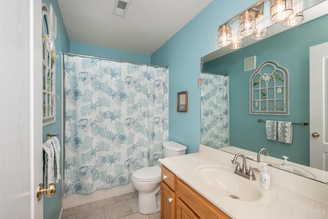 4247 Fieldsedge Dr, Mason, OH 45040 - bathroom featuring vanity, a shower with shower curtain, and tile patterned flooring