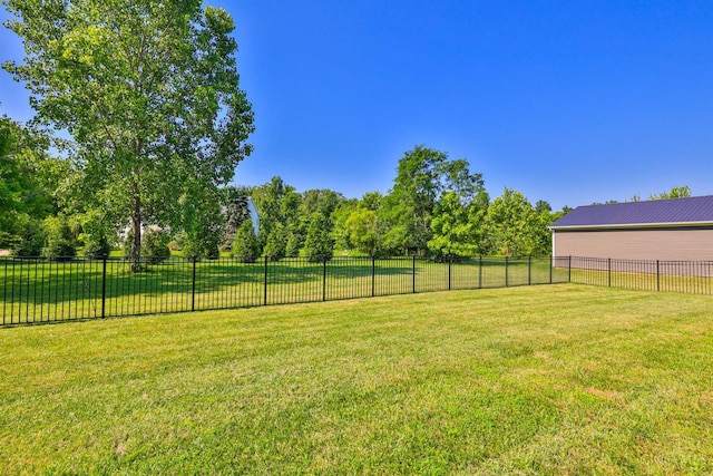 7948 Red Fox Trl, Hamilton Twp, OH 45152 - view of yard