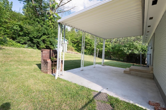 8784 Pippin Rd, Colerain Twp, OH 45251 - view of patio / terrace