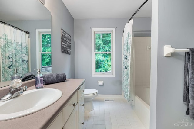 8551 Trillium Ridge Ln, Anderson Twp, OH 45255 - bathroom featuring tile patterned floors, vanity, and shower / bathtub combination with curtain