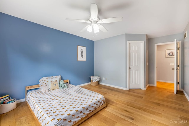 8551 Trillium Ridge Ln, Anderson Twp, OH 45255 - bedroom with wood finished floors and ceiling fan