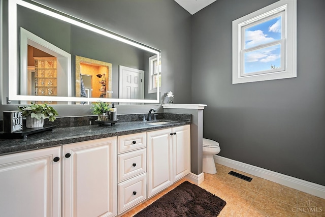 7066 Hearthside Ct, Liberty Twp, OH 45011 - full bathroom featuring toilet and double vanity