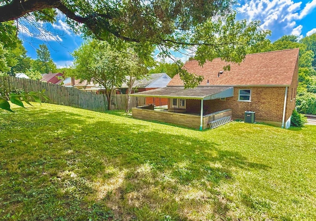5424 Delhi Rd, Delhi Twp, OH 45238 - view of yard featuring a wooden deck