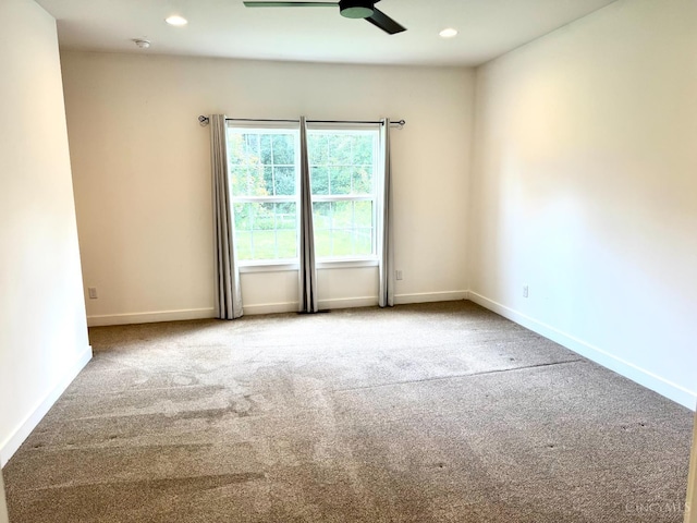 559 Foster-Maineville Rd, Hamilton Twp, OH 45039 - carpeted empty room with ceiling fan, recessed lighting, and a smoke detector
