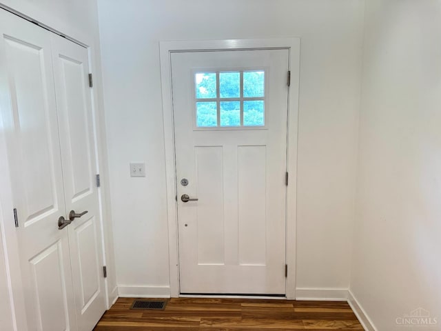 559 Foster-Maineville Rd, Hamilton Twp, OH 45039 - doorway featuring baseboards and dark wood-style flooring