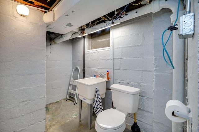 8012 Euclid Ave, Madeira, OH 45243 - bathroom featuring concrete floors and toilet