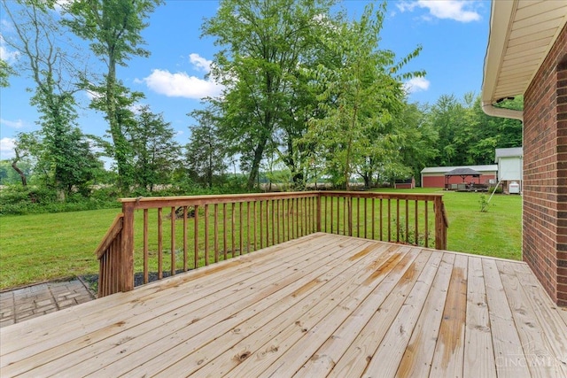 2535 Crane Schoolhouse Rd, Tate Twp, OH 45106 - wooden terrace featuring a yard and view of wooded area