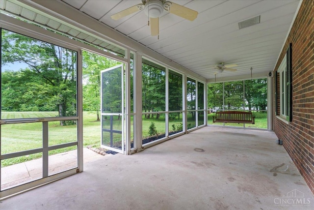 2535 Crane Schoolhouse Rd, Tate Twp, OH 45106 - unfurnished sunroom featuring ceiling fan