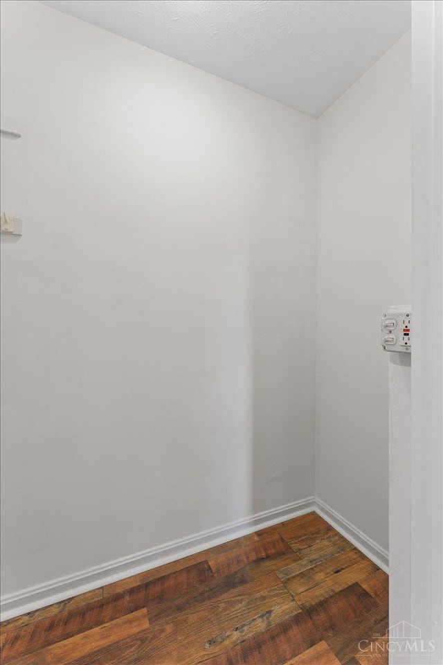2535 Crane Schoolhouse Rd, Tate Twp, OH 45106 - empty room with baseboards