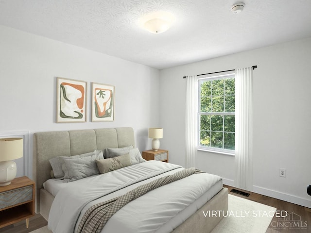 2380 Oaktree Pl, Cincinnati, OH 45238 - bedroom with wood finished floors and baseboards