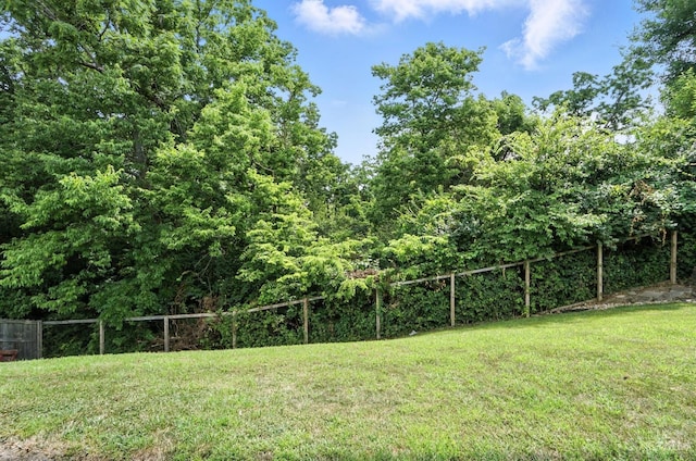 4961 Troubador Ct, Delhi Twp, OH 45238 - view of yard