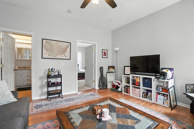 3254 Berwyn Pl, Cincinnati, OH 45209 - living area with wood finished floors and a ceiling fan