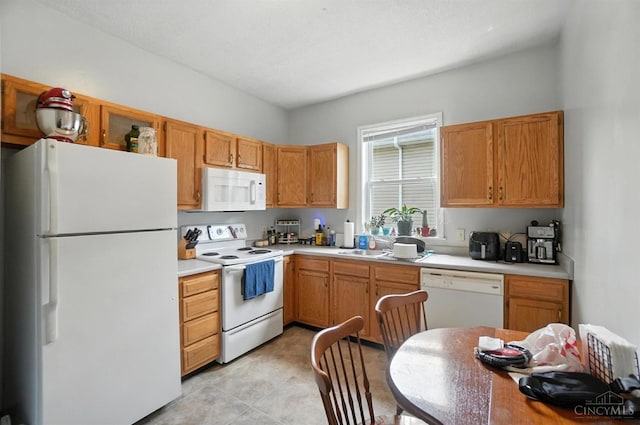 3254 Berwyn Pl, Cincinnati, OH 45209 - kitchen with white appliances and light countertops