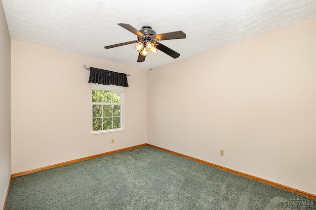 6409 Stapleton Ct, Fairfield Twp, OH 45011 - spare room with carpet flooring, a ceiling fan, and a textured ceiling