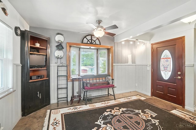 3760 Feldkamp Ave, Green Twp, OH 45211 - foyer with a ceiling fan
