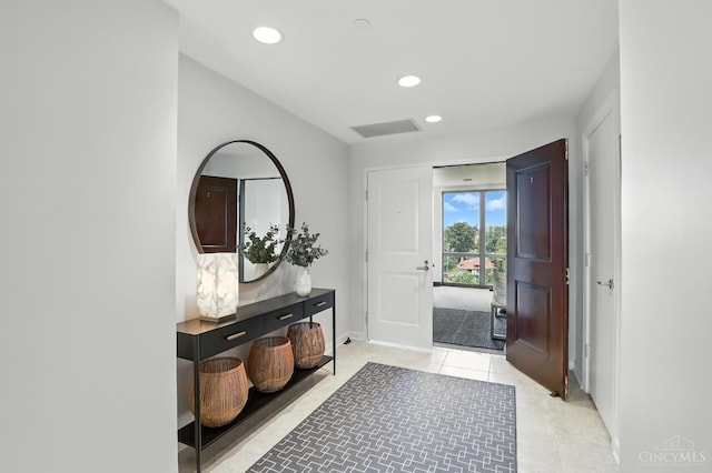1201 Edgecliff Pl Unit 1083, Cincinnati, OH 45206 - entrance foyer featuring recessed lighting and light tile patterned flooring