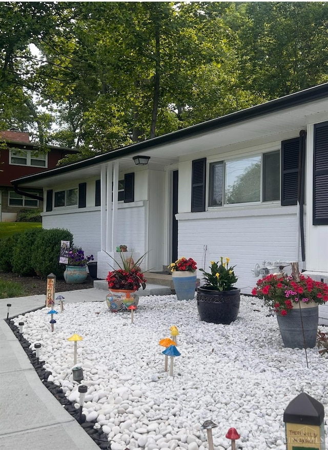 8608 Long Ln, Springfield Twp, OH 45231 - view of front facade