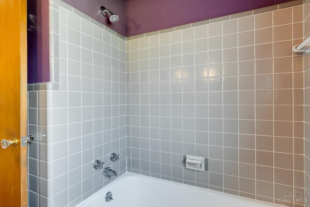 6537 Craigland Ct, Cincinnati, OH 45230 - bathroom featuring bathtub / shower combination