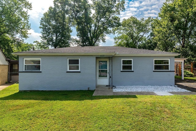 6537 Craigland Ct, Cincinnati, OH 45230 - view of front facade with brick siding and a front yard