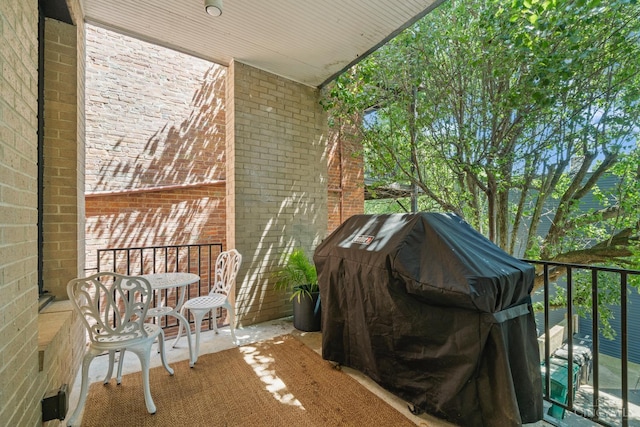 1236 Louden St, Cincinnati, OH 45202 - balcony featuring a grill