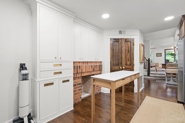 1236 Louden St, Cincinnati, OH 45202 - office featuring dark wood finished floors and recessed lighting