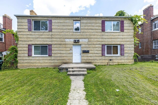 146 Glenridge Pl, Cincinnati, OH 45217 - view of front of home featuring a chimney