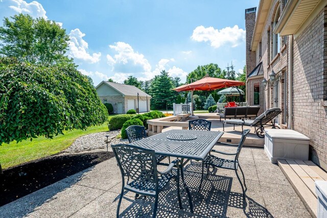 8069 Green Lake Dr, Liberty Twp, OH 45044 - view of patio / terrace with outdoor dining space and outdoor lounge area