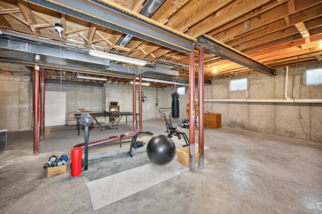 8069 Green Lake Dr, Liberty Twp, OH 45044 - basement featuring water heater