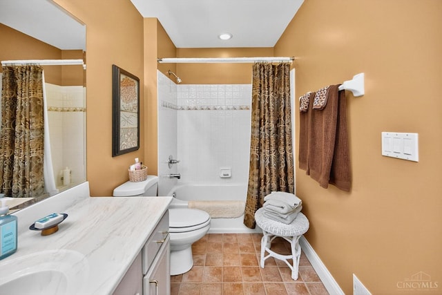 8069 Green Lake Dr, Liberty Twp, OH 45044 - bathroom with vanity and shower / bath combination with curtain
