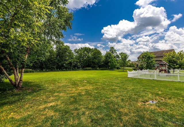 1820 Meadow Sweet Dr, Turtle Creek Twp, OH 45036 - view of yard