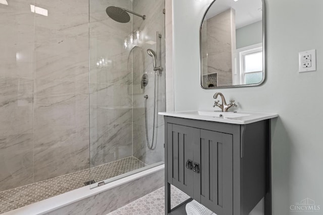 4150 Paddock Rd, Cincinnati, OH 45229 - bathroom featuring vanity and tiled shower