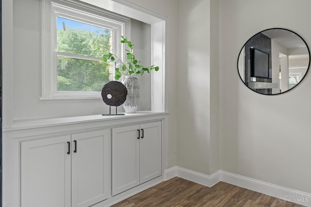 4150 Paddock Rd, Cincinnati, OH 45229 - detailed view of baseboards and wood finished floors