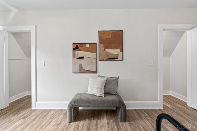4150 Paddock Rd, Cincinnati, OH 45229 - sitting room featuring wood finished floors and baseboards