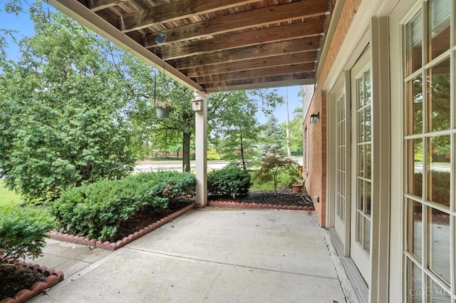 5433 Harbourwatch Unit 104, Deerfield Twp, OH 45040 - view of patio