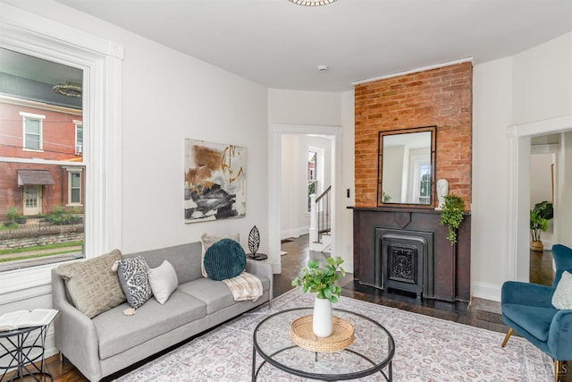 1419 Chase Ave, Cincinnati, OH 45223 - living room featuring wood finished floors and baseboards