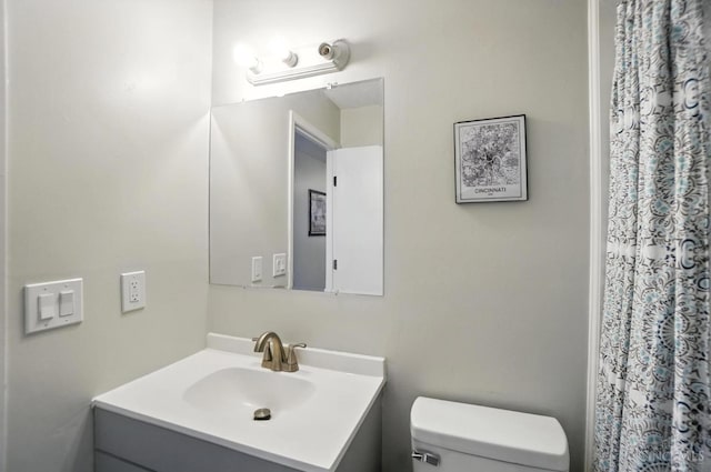 7234 Creekview Dr Unit 1, Colerain Twp, OH 45247 - bathroom with vanity and a shower with shower curtain
