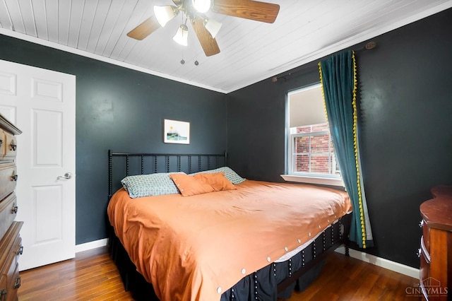 1146 Wilshire Ave, Anderson Twp, OH 45230 - bedroom featuring wood finished floors, ceiling fan, and ornamental molding