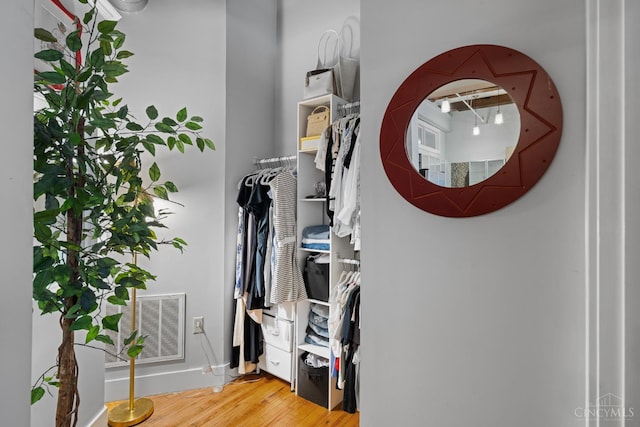 26 E Sixth St Unit 403, Cincinnati, OH 45202 - walk in closet featuring wood finished floors