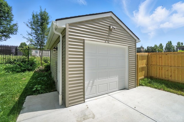 1582 Dixmont Ave, Cincinnati, OH 45207 - view of detached garage