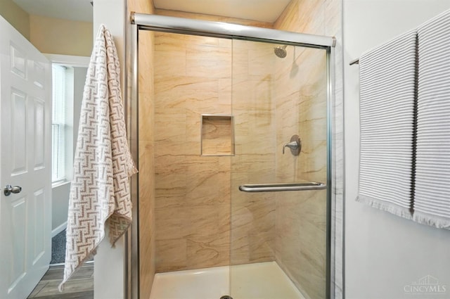 1582 Dixmont Ave, Cincinnati, OH 45207 - bathroom featuring a stall shower