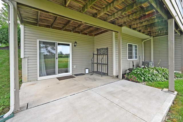 4154 Fieldsedge Dr, Mason, OH 45040 - view of patio / terrace